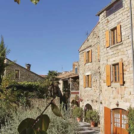 Five-bedroom Holiday In * Vinezac